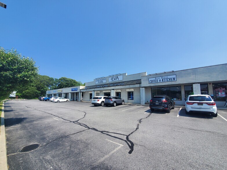 4830-4848 Sunrise Hwy, Sayville, NY à louer - Photo de l’immeuble – Image 2 sur 21