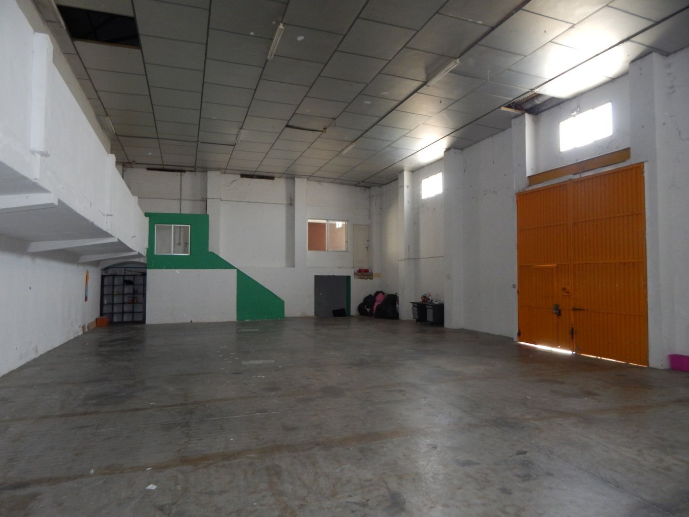 Industriel/Logistique dans Ontinyent, Valencia à vendre Photo de l’immeuble– Image 1 sur 19