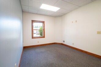 8203 Main St, Williamsville, NY à louer Photo intérieure– Image 2 sur 6