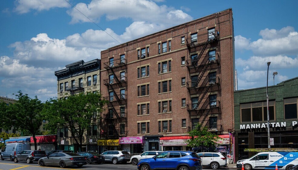 545 W 125th St, New York, NY à vendre - Photo de l’immeuble – Image 2 sur 4