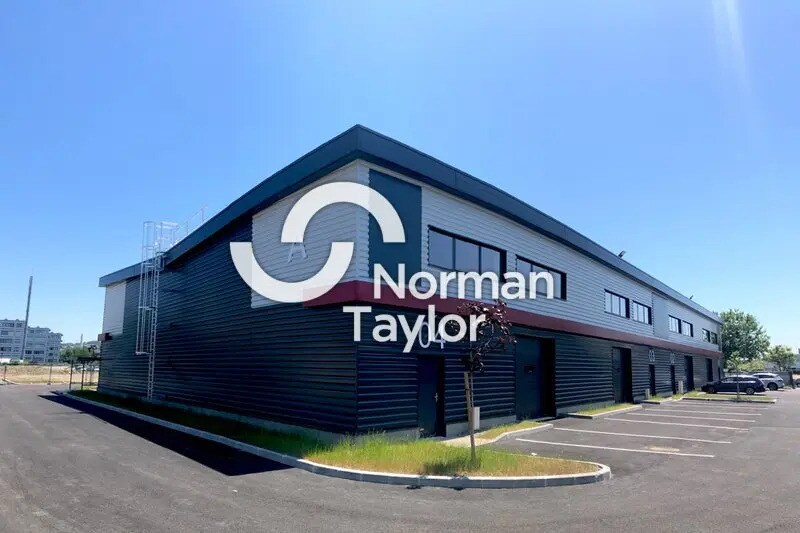 Local d'activités dans Lunel à vendre Photo de l’immeuble– Image 1 sur 6