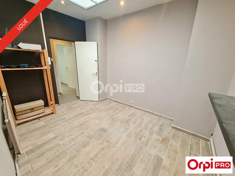 Bureau dans Tourcoing à louer - Photo de l’immeuble – Image 3 sur 4