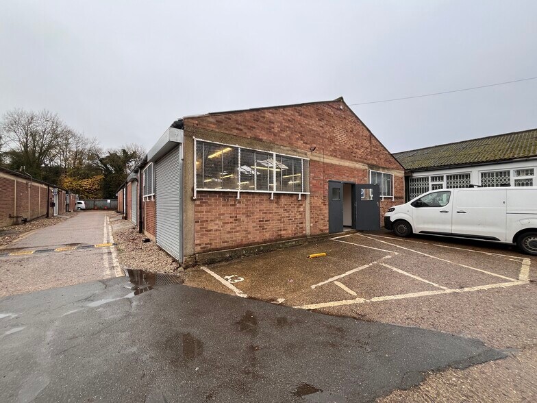 16C Mimram Rd, Hertford à louer - Photo de l’immeuble – Image 3 sur 9