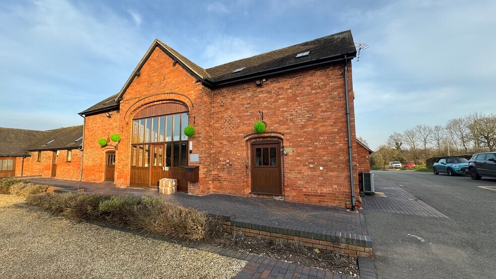 Meriden Rd, Solihull à louer - Photo de l’immeuble – Image 3 sur 23