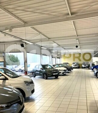 Plus de détails pour Local commercial à louer