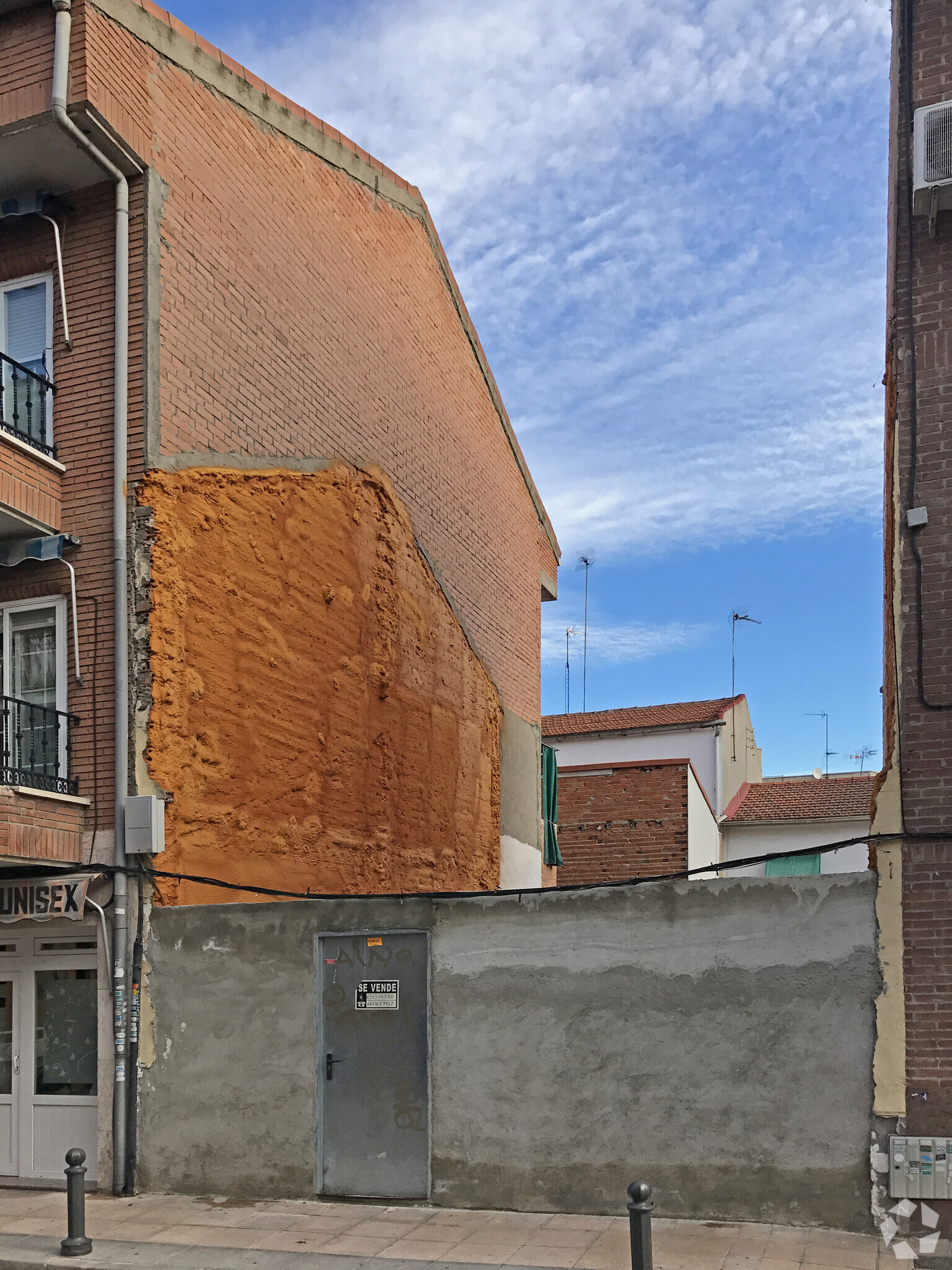 Calle de la Huerta Chica, 26, San Fernando de Henares, Madrid à vendre Photo principale– Image 1 sur 3