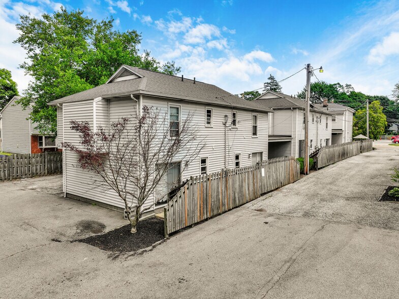 166 Mentor Ave, Painesville, OH à vendre - Photo de l’immeuble – Image 2 sur 9