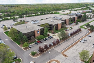 Plus de détails pour 27555 Farmington Rd, Farmington Hills, MI - Bureau à louer