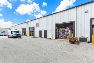 Plus de détails pour 1937-1985 10th Ave N, Lake Worth, FL - Local d'activités à louer