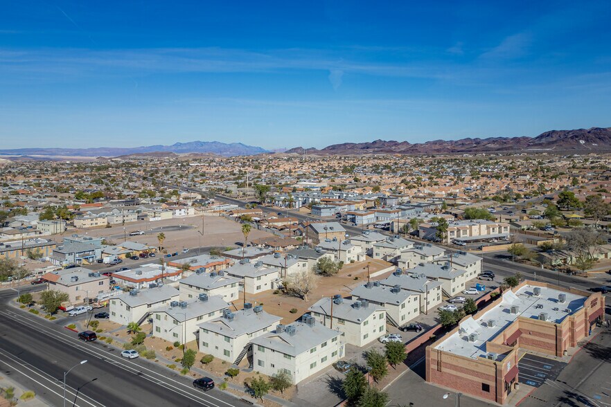 730 Center St, Henderson, NV à vendre - Aérien – Image 2 sur 38