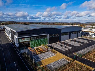 Plus de détails pour Coronation Rd, High Wycombe - Industriel/Logistique à louer