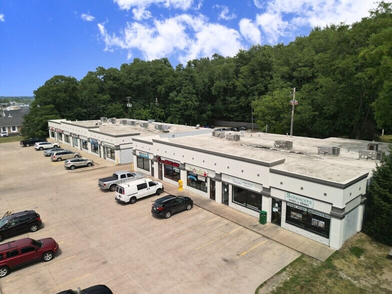 7247-7269 Center St, Mentor, OH à louer - Photo de l’immeuble – Image 2 sur 15