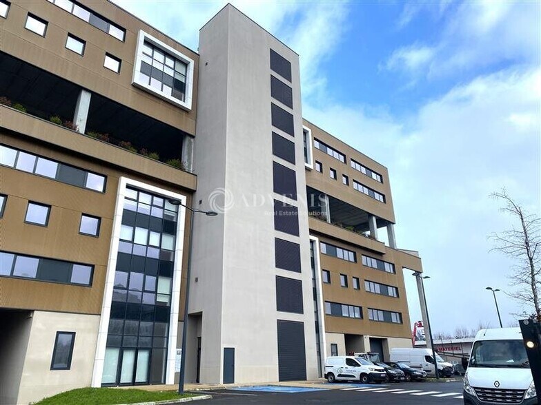 32 Rue De Seine, Colombes à louer - Photo de l’immeuble – Image 1 sur 9