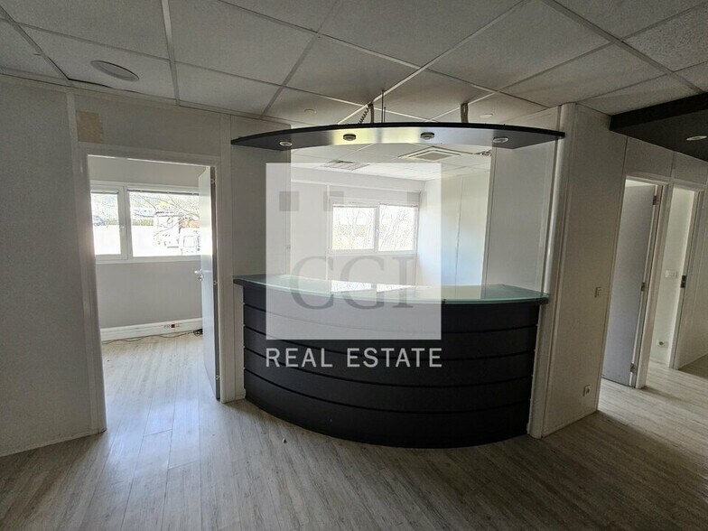 Bureau dans Montbonnot-Saint-Martin à vendre - Photo intérieure – Image 2 sur 9
