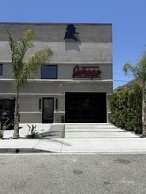 3075 California St, Burbank, CA à louer Photo intérieure– Image 2 sur 9