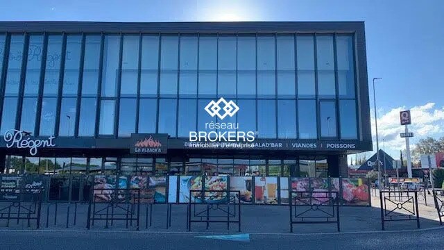 Local commercial dans Avignon à louer - Photo de l’immeuble – Image 2 sur 29