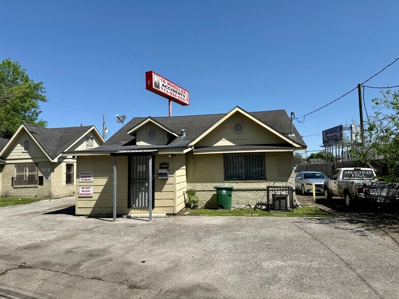 5737 Burwell St, Houston, TX à vendre - Photo de l’immeuble – Image 3 sur 16