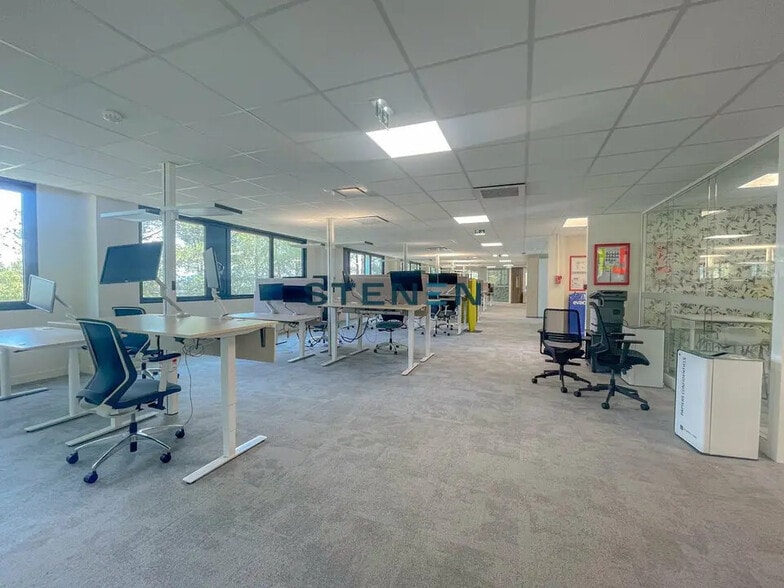 Bureau dans Aix-en-Provence à louer - Photo intérieure – Image 2 sur 6