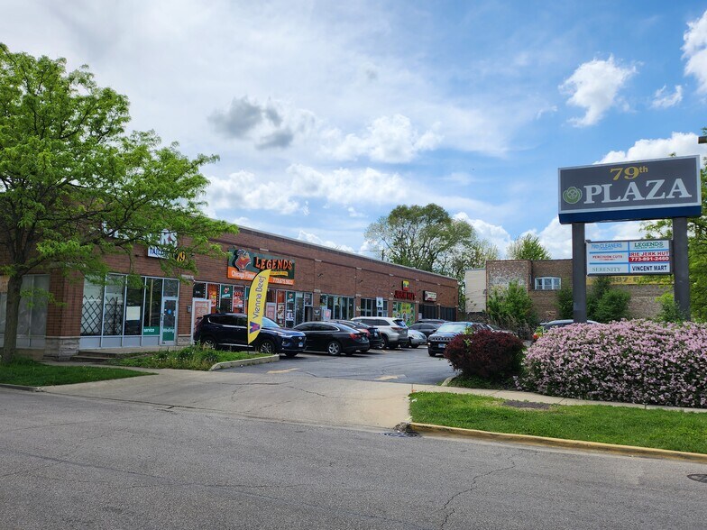 301-315 W 79th St, Chicago, IL à vendre - Photo de l’immeuble – Image 1 sur 11