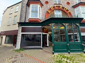 19-21 The Arcade - Local commercial