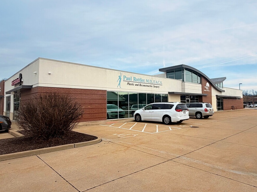 13619-13627 Big Bend Rd, Saint Louis, MO à vendre Photo principale– Image 1 sur 8