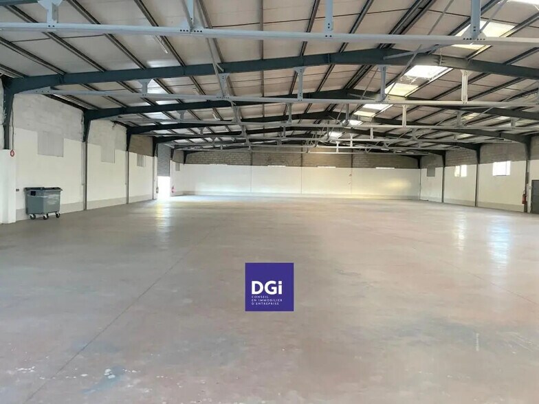 Bureau dans Saint-Gilles à louer - Photo de l’immeuble – Image 2 sur 5