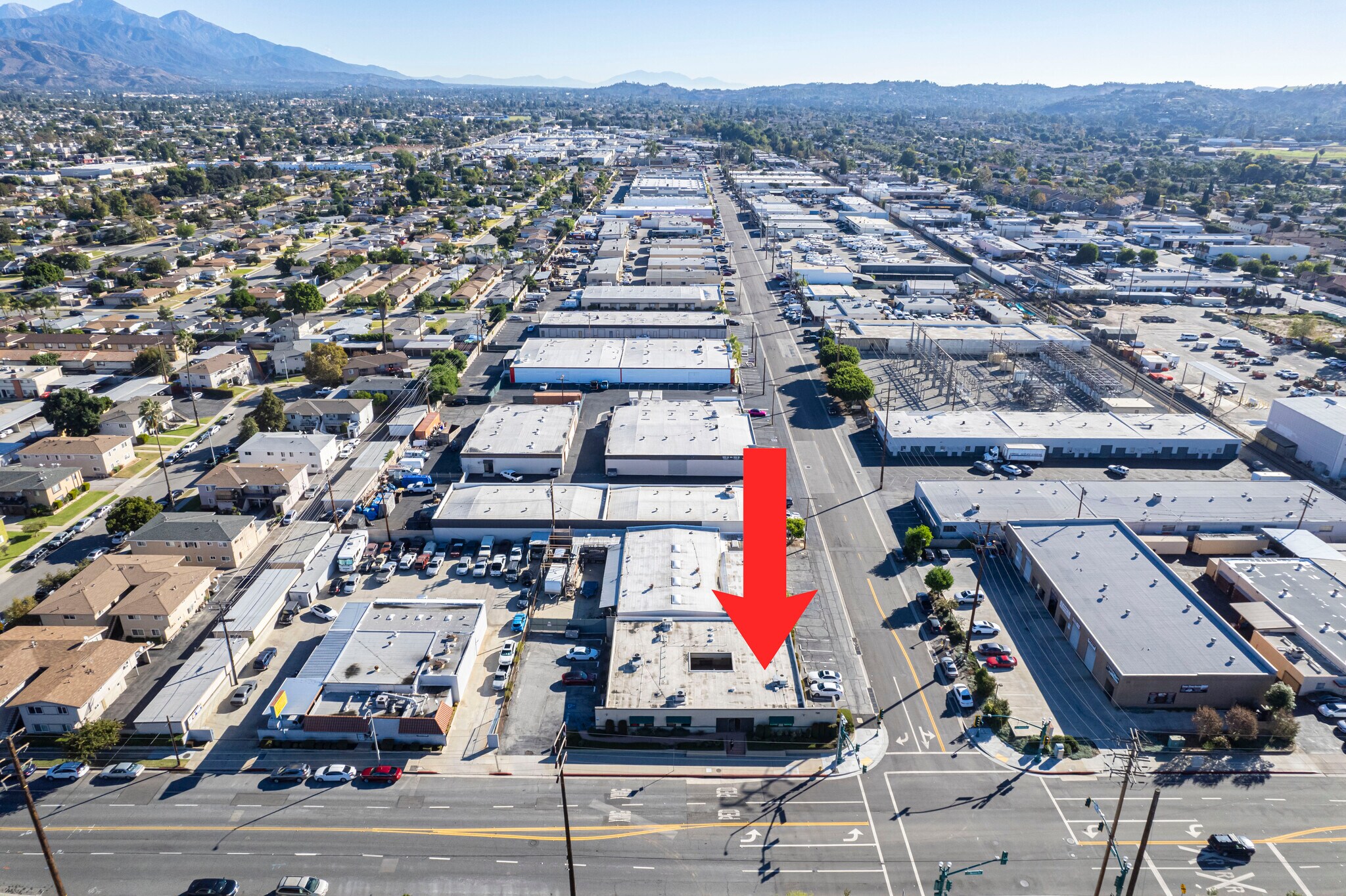 724-728 N Barranca Ave, Covina, CA à louer Autre– Image 1 sur 8