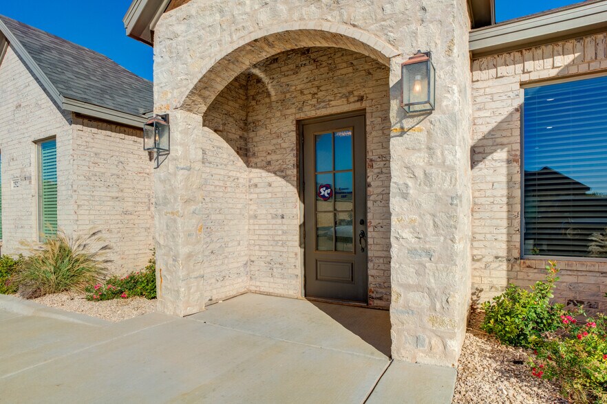 2523 86 St, Lubbock, TX à louer - Photo de l’immeuble – Image 2 sur 11
