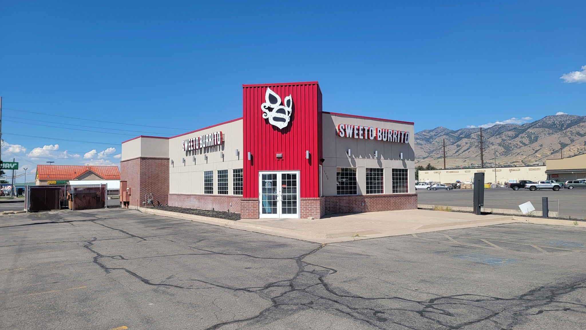 1730 N Main St, North Logan, UT à louer Photo de l’immeuble– Image 1 sur 22