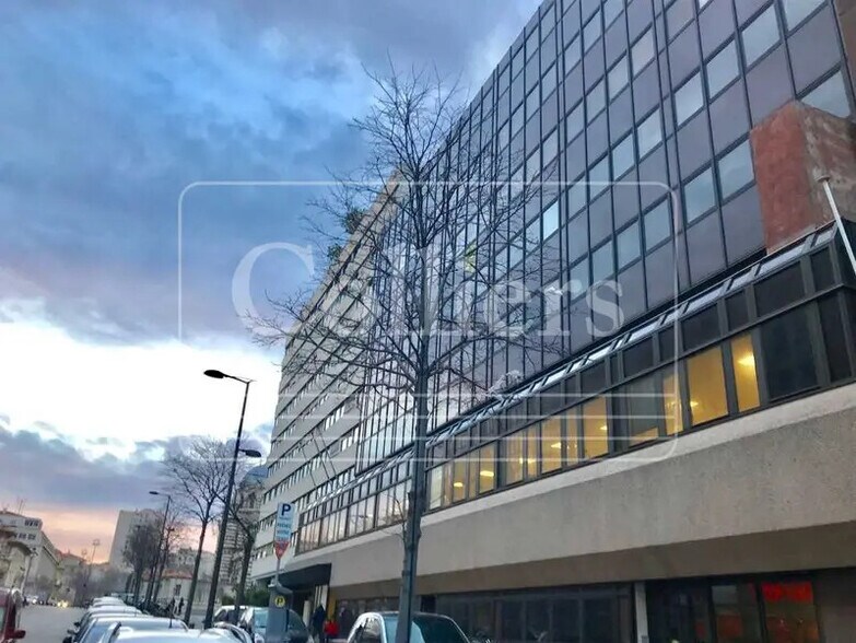 17 Bis Avenue Robert Schuman, Marseille à louer - Photo de l’immeuble – Image 1 sur 2
