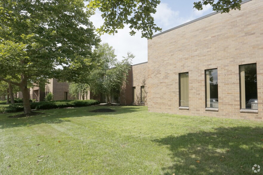 16 Chapin Rd, Pine Brook, NJ à louer - Photo de l’immeuble – Image 3 sur 4