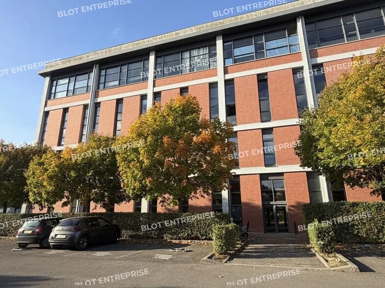 Bureau dans Rennes à louer - Photo de l’immeuble – Image 3 sur 13