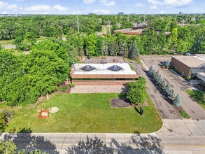 15360 S Commerce Dr, Dearborn, MI - Vue aérienne vue de carte - Image1