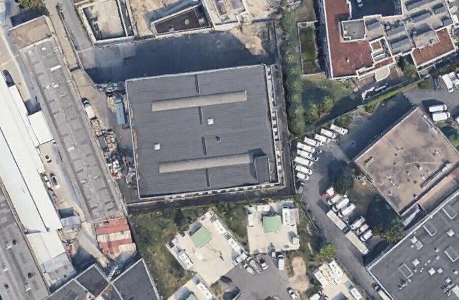 Local d’activités dans Saint-Denis à louer - Aérien – Image 1 sur 11