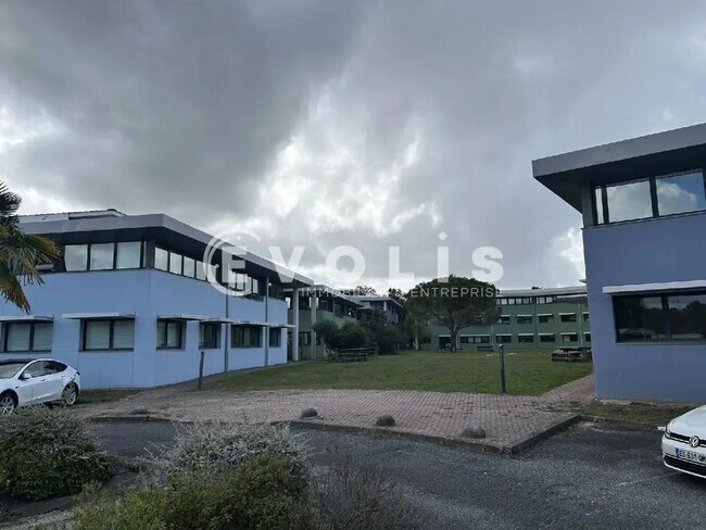 Plus de détails pour 4 Voie Romaine, Canéjan - Bureau à louer