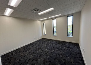 5025 Arlington Centre Blvd, Upper Arlington, OH à louer Photo intérieure– Image 1 sur 6