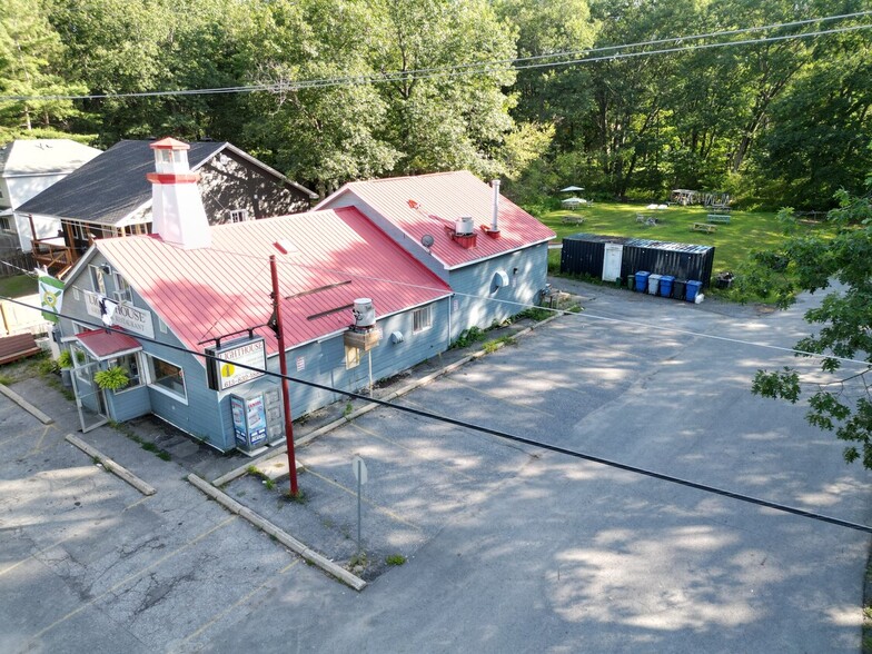 655 Bayview Dr, Ottawa, ON à vendre - Photo de l’immeuble – Image 2 sur 13