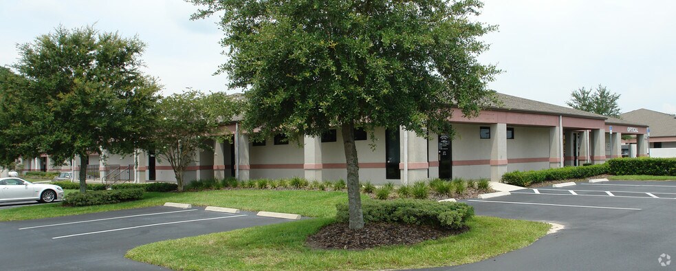 13940 US Hwy 441, Lady Lake, FL à louer - Photo principale – Image 1 sur 2