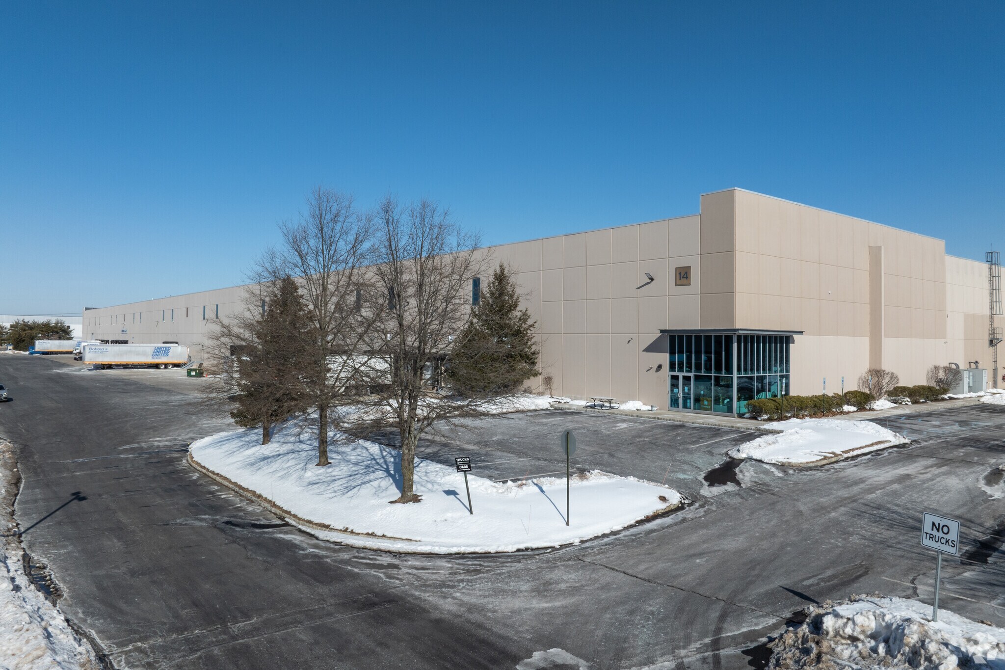 14 Applegate Dr, Robbinsville, NJ à louer Photo principale– Image 1 sur 6