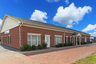 Plus de détails pour 4601 W Market St, Greensboro, NC - Bureau/Local commercial à louer