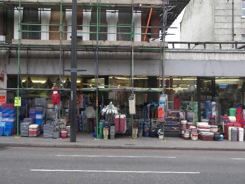 97-99 Streatham High Rd, Londres à louer - Photo de l’immeuble – Image 2 sur 2