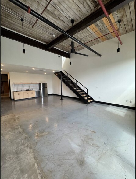 1601 S Holtzclaw Ave, Chattanooga, TN à louer - Photo intérieure – Image 2 sur 21