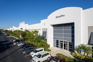 Plus de détails pour 710 S Powerline Rd, Deerfield Beach, FL - Industriel/Logistique à louer