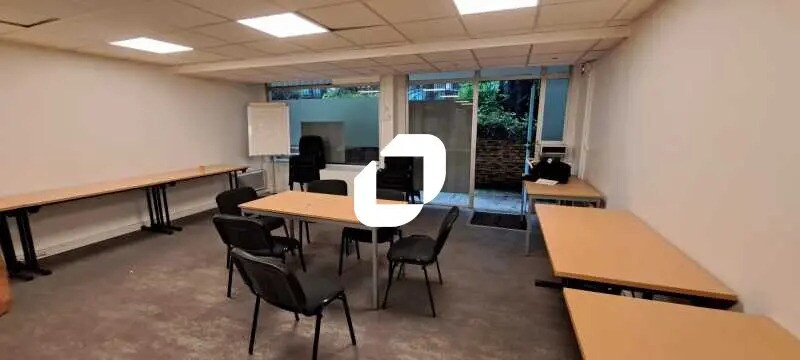 Bureau dans Paris à louer - Photo de l’immeuble – Image 1 sur 8