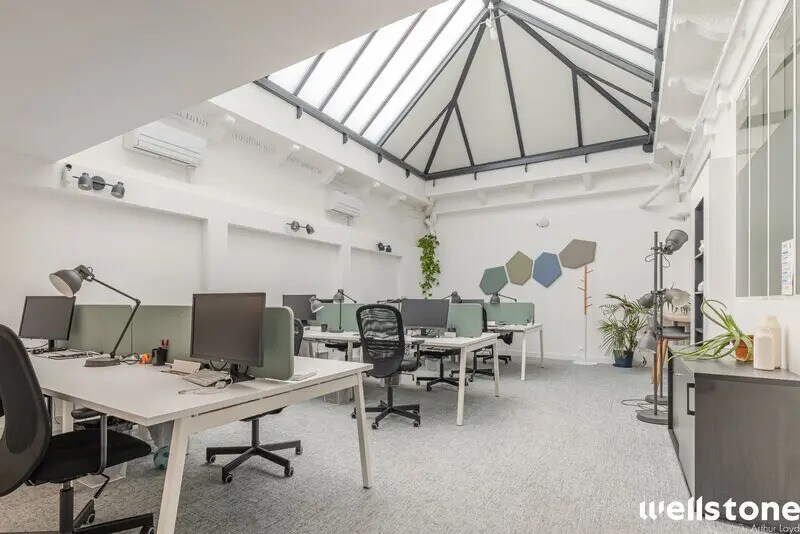 10 Rue D'Hauteville, Paris à louer - Photo de l’immeuble – Image 2 sur 17