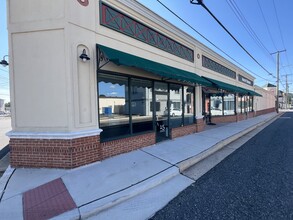 37 W Bel Air Ave, Aberdeen, MD à louer Photo intérieure– Image 2 sur 10