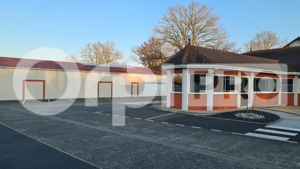 Local commercial dans Prémilhat à vendre - Photo de l’immeuble – Image 2 sur 7