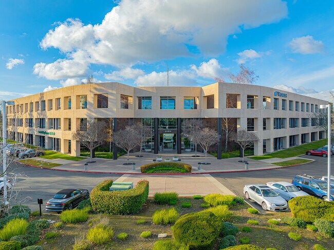 Plus de détails pour 2999 Douglas Blvd, Roseville, CA - Bureau à louer