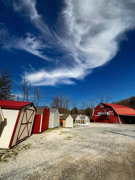 2040 Robert C Byrd Dr, Beckley, WV à vendre - Photo de l’immeuble – Image 2 sur 23