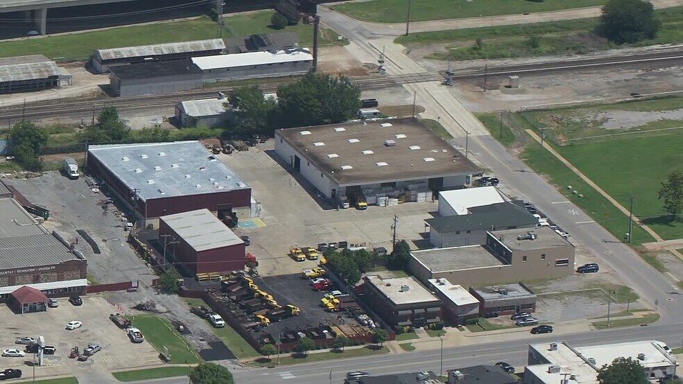 19 NW 16th St, Oklahoma City, OK à vendre - Vidéo aérienne – Image 2 sur 6